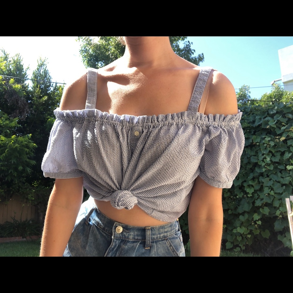 Springfield gorgeous striped cold shoulder white black boho shirt, size S resort